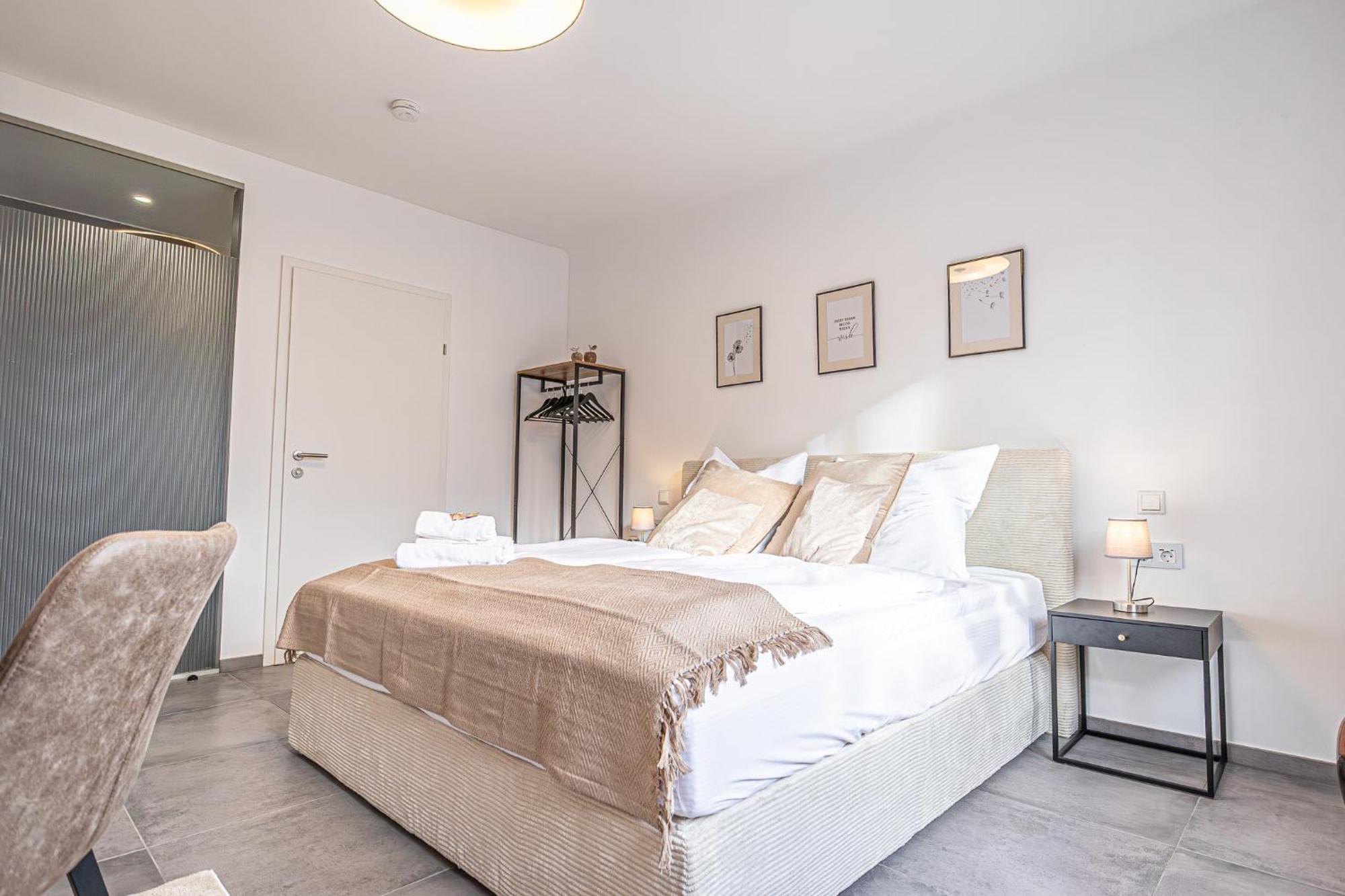 Bahnhof Deluxe - Near Danube River Apartment *